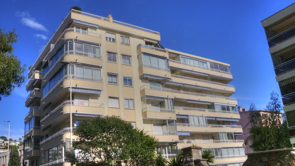 Beau 2 Pieces 3 Etoiles Vue Mer Garage Prive 150M Plages Wifi Канни Екстер'єр фото
